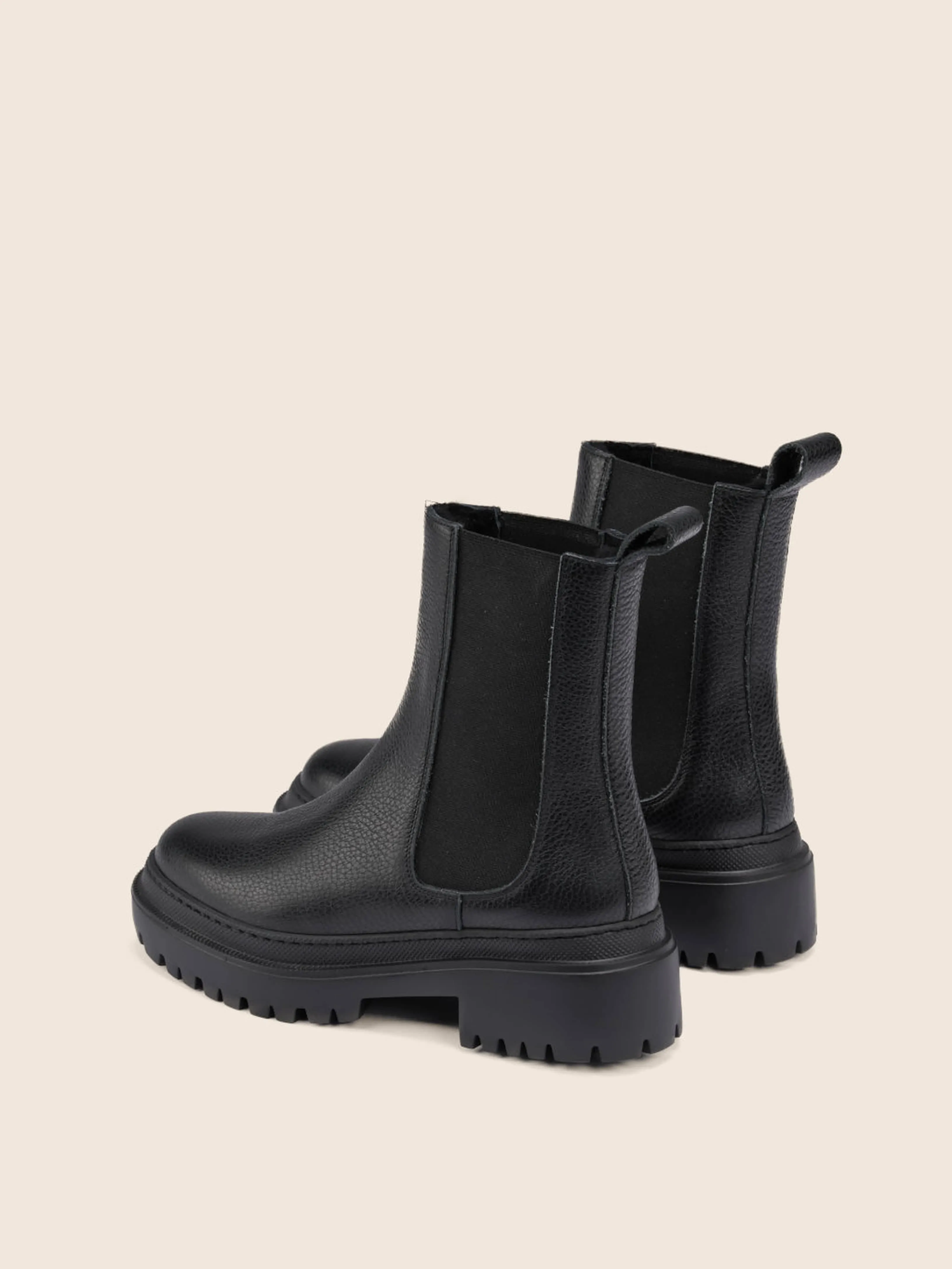 Cortina Black Lined Boot