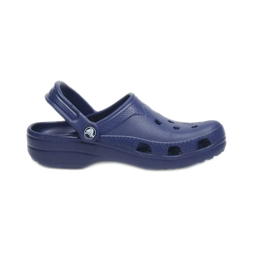 Crocs Classic Clogs Rubber Blue Colour For Women