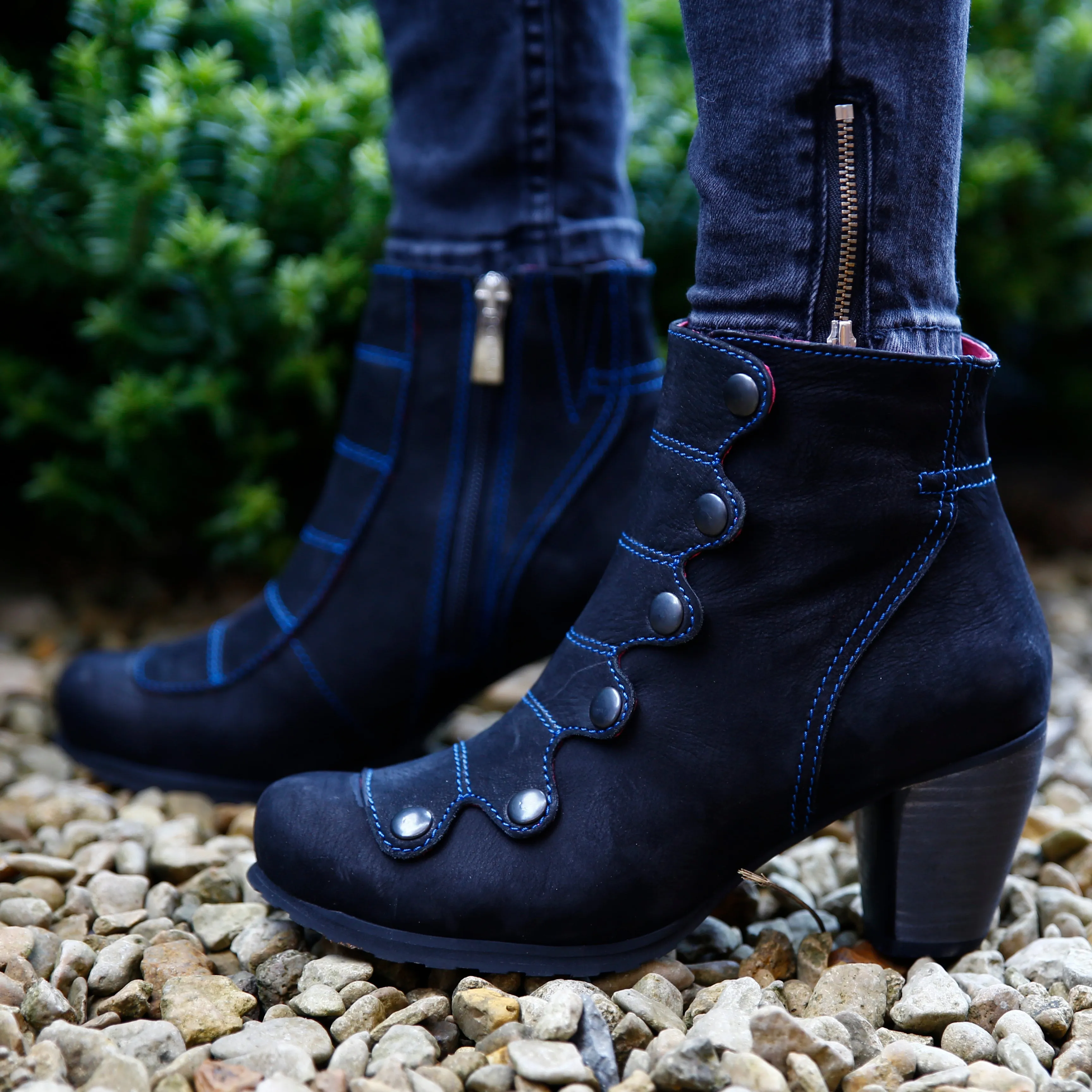 Jour - Black/Blue ankle boot