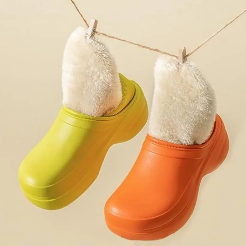 Minimalist Ergonomic Fur Lined Women's Waterproof Soft Thick Bottom Winter Clogs