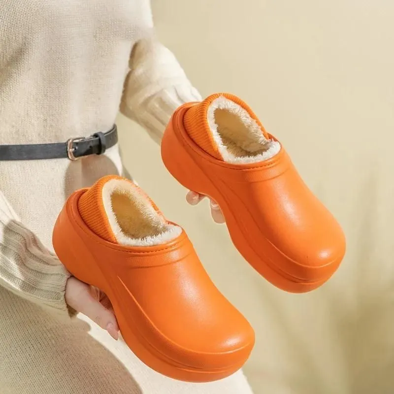 Minimalist Ergonomic Fur Lined Women's Waterproof Soft Thick Bottom Winter Clogs