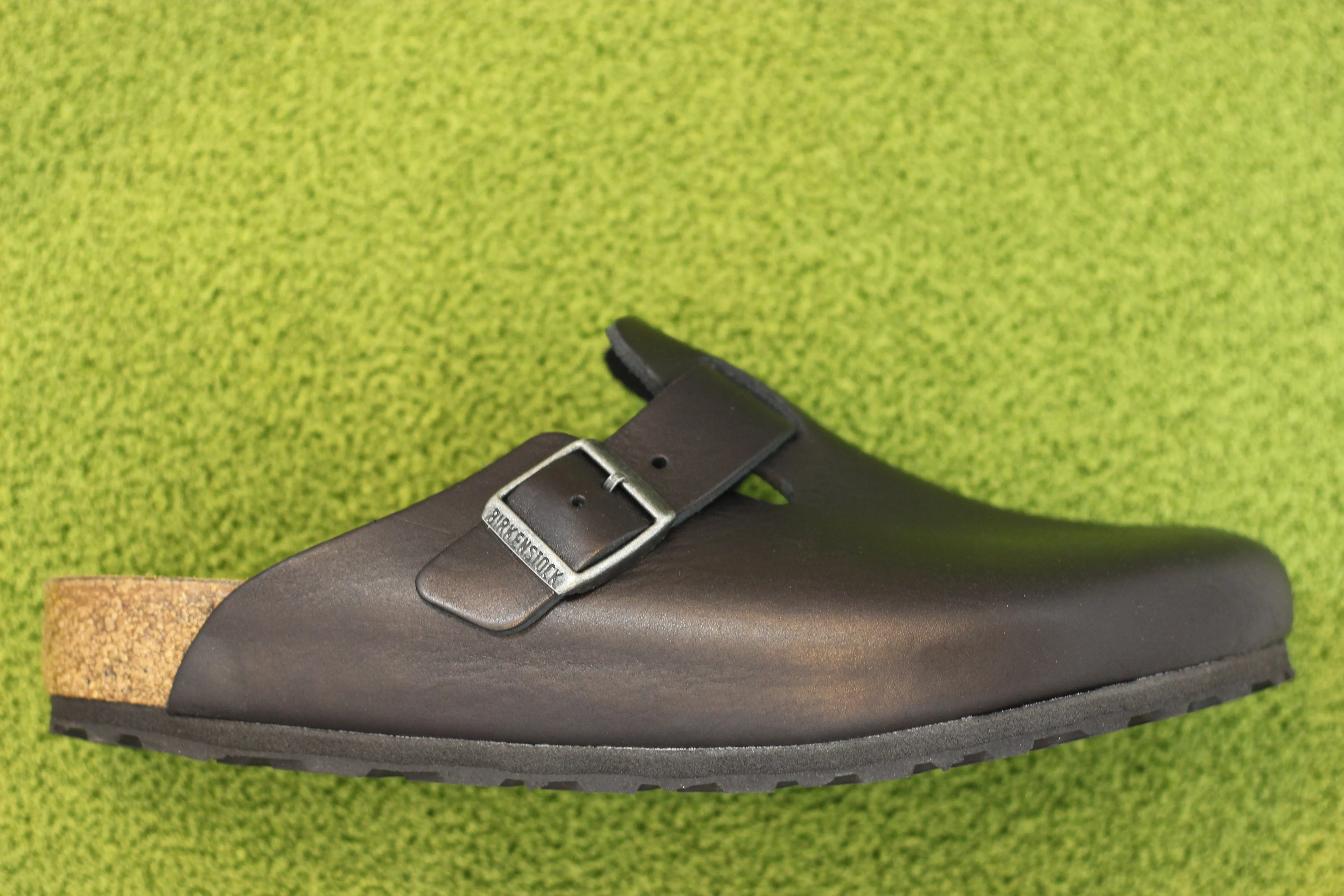 Unisex Boston Grip Clog - Black Leather