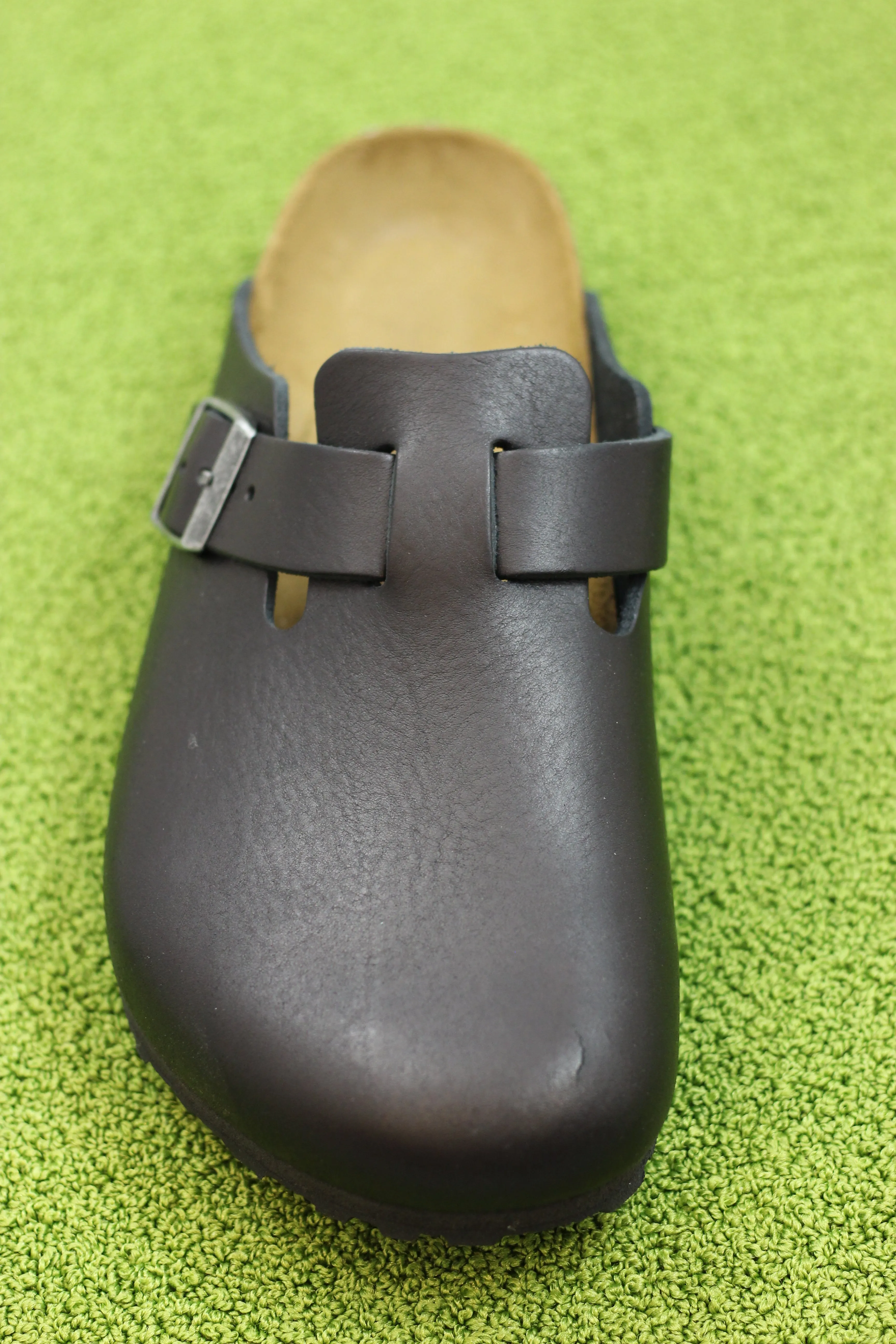 Unisex Boston Grip Clog - Black Leather